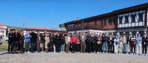 Yalova OSB’den TEKNOFEST Yolunda Güçlü Destek Yalova Makine İhtisas Organize Sanayi Bölgesi’nin, TEKNOFEST’e hazırlanan gençlerin teknoloji odaklı projelerine verdiği destek büyüyerek devam ediyor.